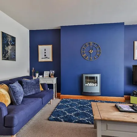 Finest Retreats - Kittywake * Whitby